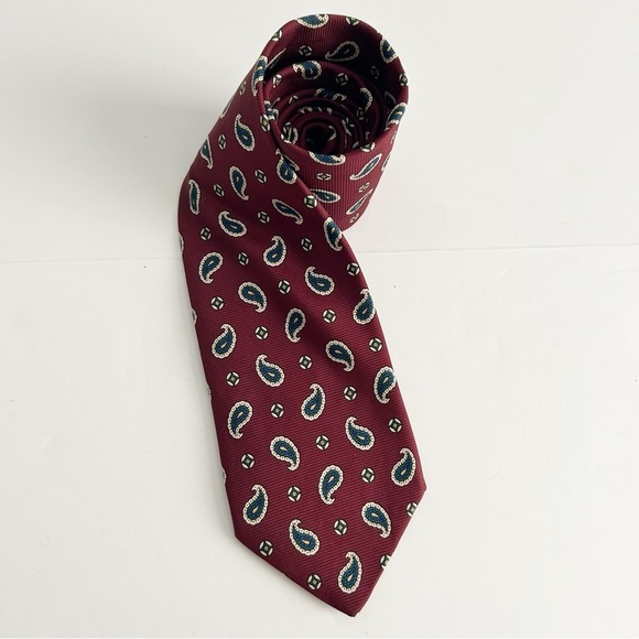 Brooks Brothers Paisley Tie - Picture 4 of 5